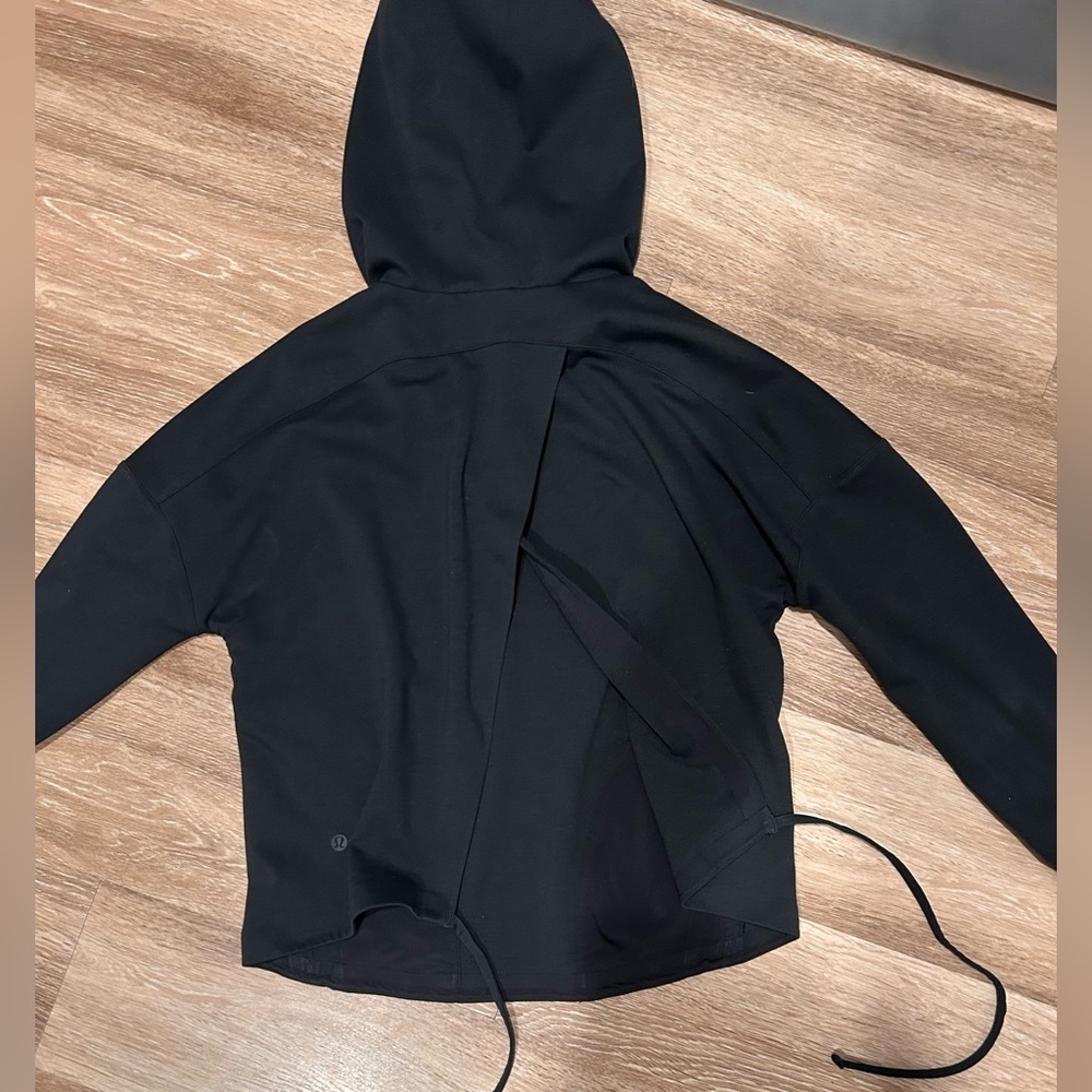 Lululemon Sweatshirt